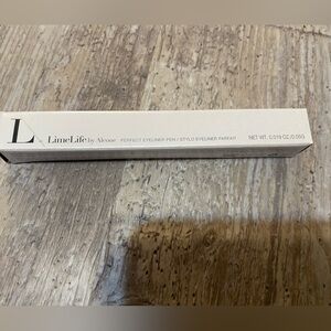 LimeLight by Alcone Eyeliner Pen
